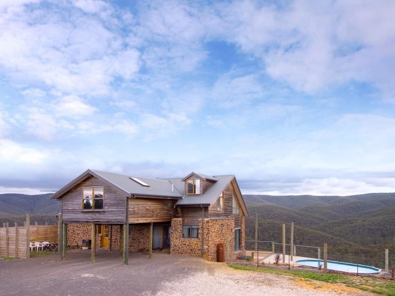 1644 Bacchus Marsh Rd, Bullengarook VIC 3437