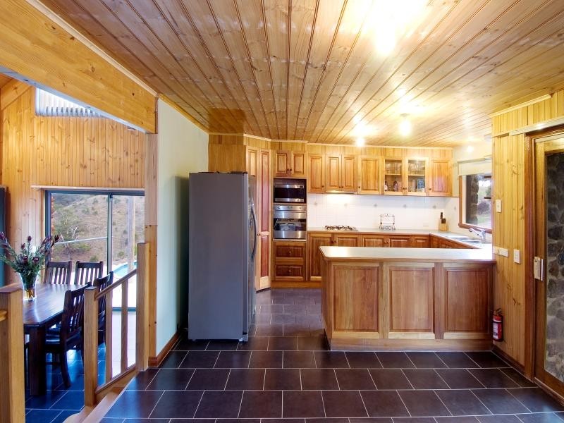 1644 Bacchus Marsh Rd, Bullengarook VIC 3437