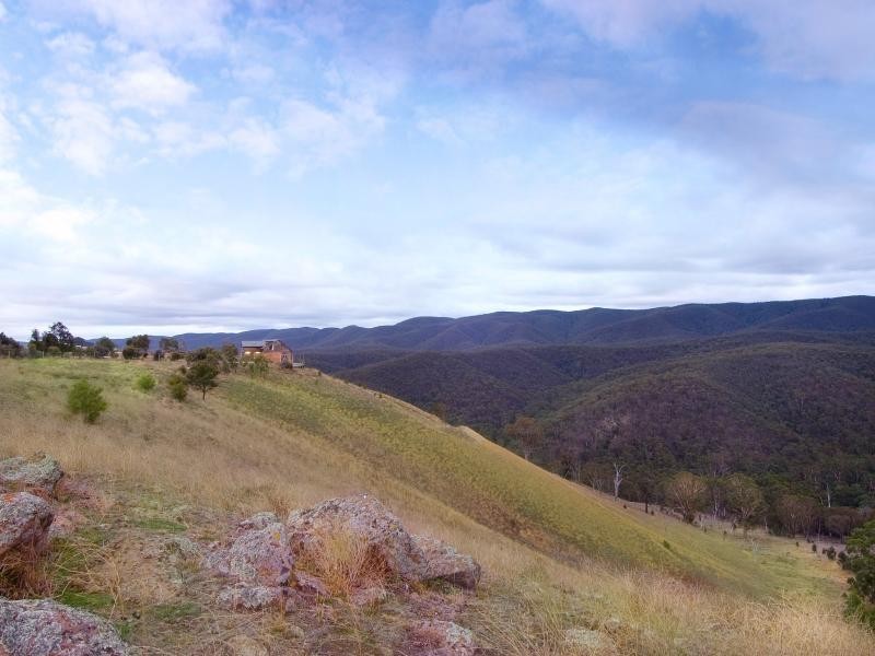 1644 Bacchus Marsh Rd, Bullengarook VIC 3437