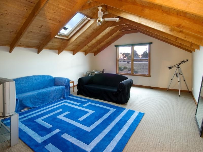 1644 Bacchus Marsh Rd, Bullengarook VIC 3437