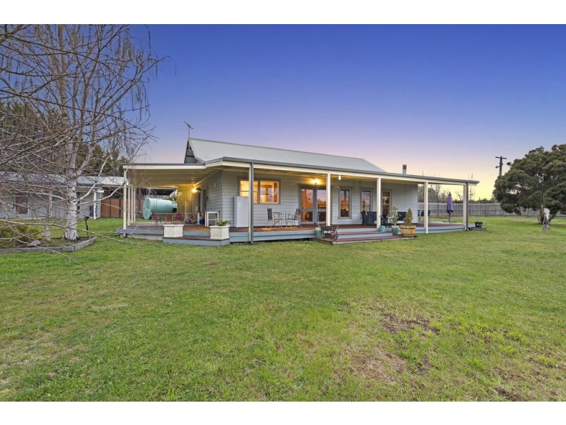 3 Bloomfield Road, Gisborne VIC 3437