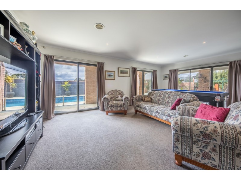 11-13 Brady Road, Gisborne VIC 3437