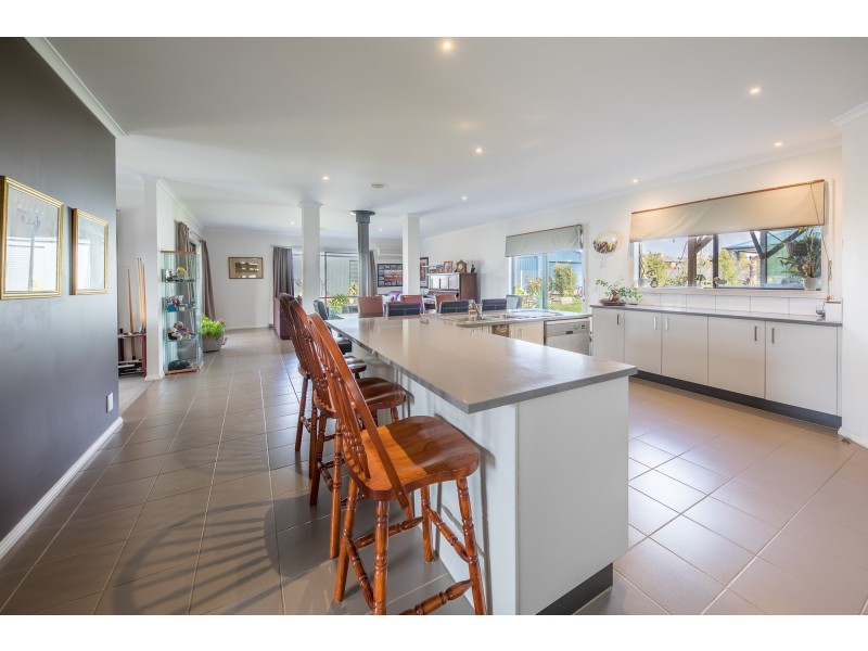 11-13 Brady Road, Gisborne VIC 3437