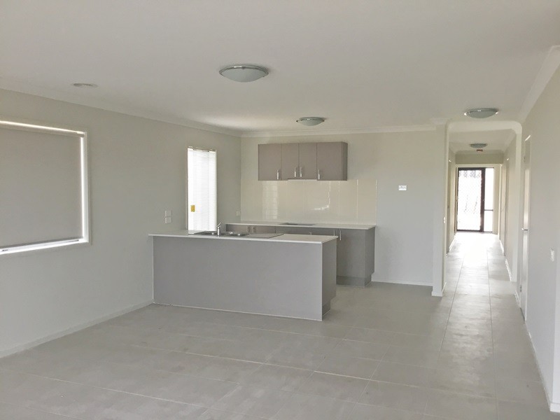 56 Wedmore Cres, Sunbury VIC 3429