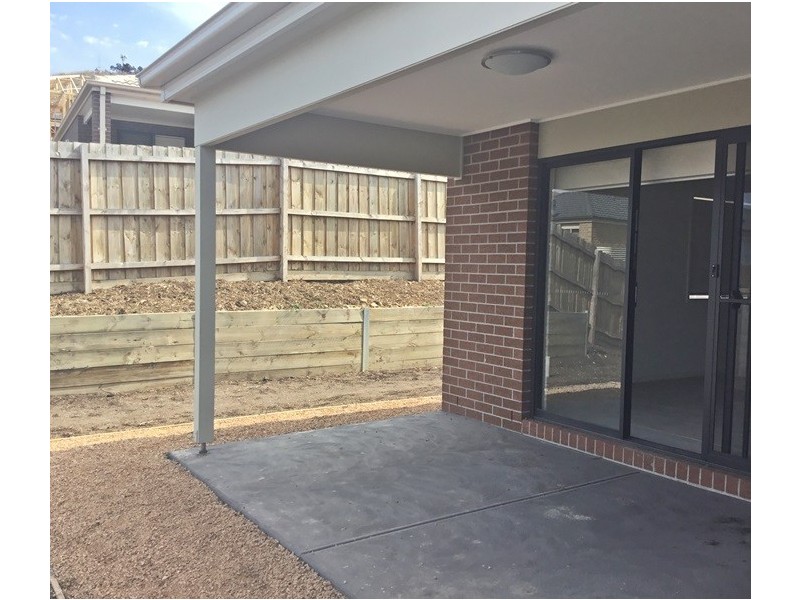 56 Wedmore Cres, Sunbury VIC 3429