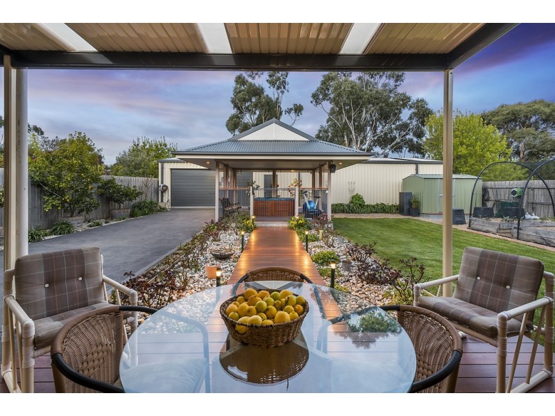 14 Filmer PLace, Riddells Creek VIC 3431