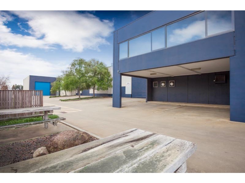 Factory 1/ 76 Barry Road, New Gisborne VIC 3438