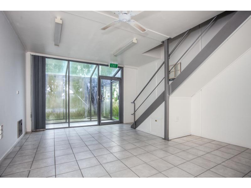 Factory 1/ 76 Barry Road, New Gisborne VIC 3438