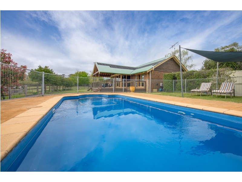 65 Webb Road, Bullengarook VIC 3437