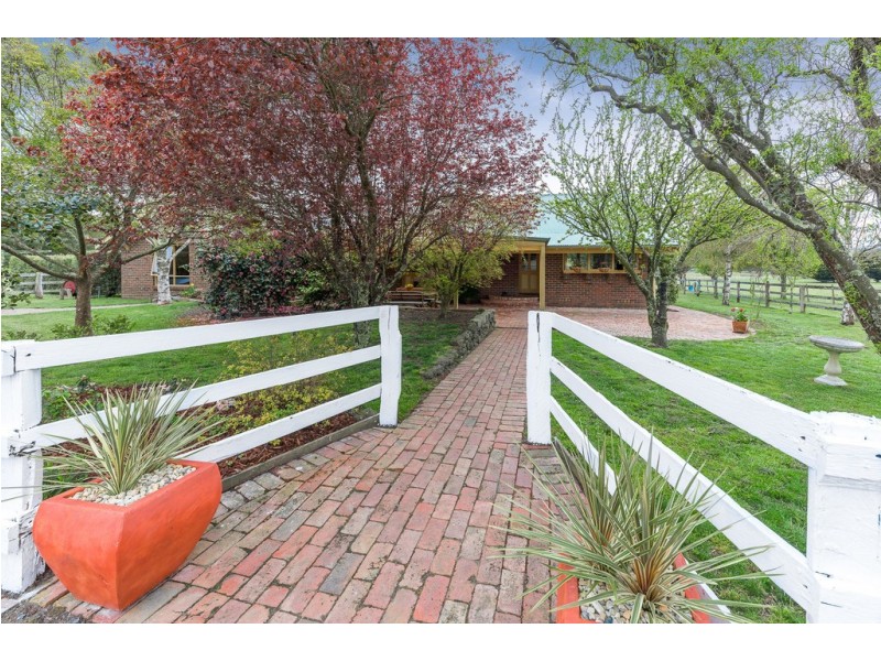 65 Webb Road, Bullengarook VIC 3437