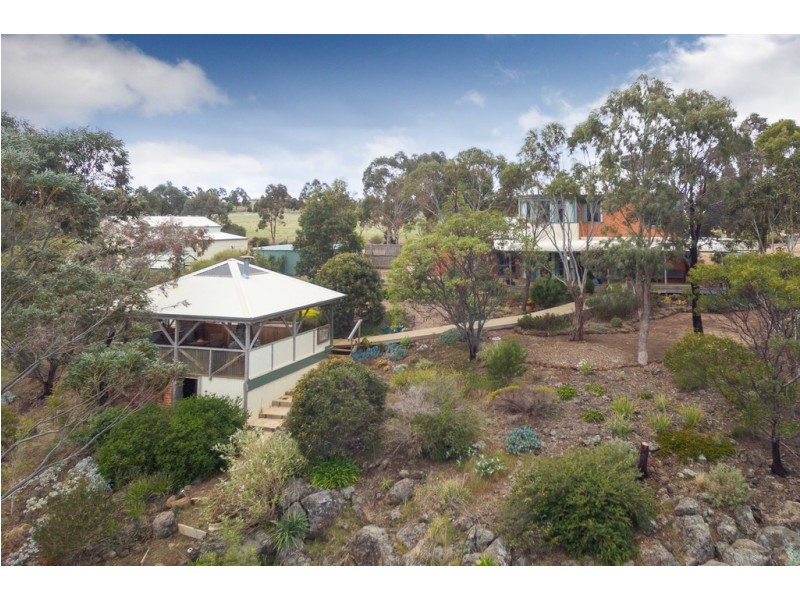 201 Paces Lane, Rowsley VIC 3340