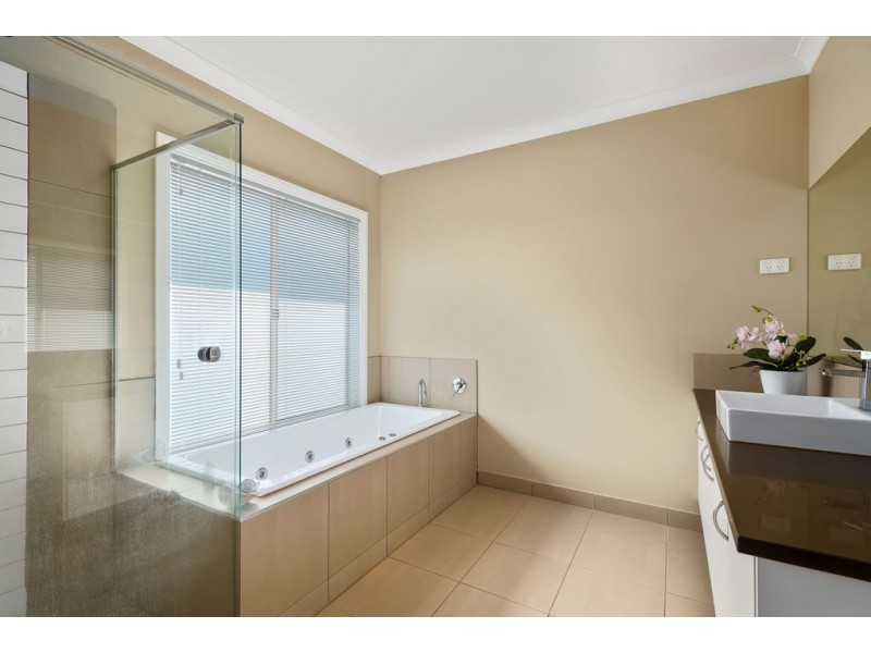 181 Station Road, New Gisborne VIC 3438