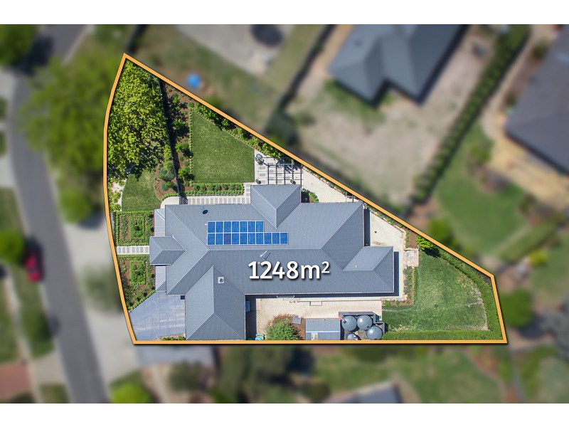 11-13 Dumbarton Way, Gisborne VIC 3437