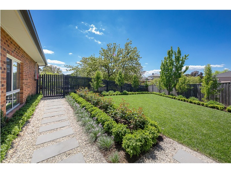 11-13 Dumbarton Way, Gisborne VIC 3437