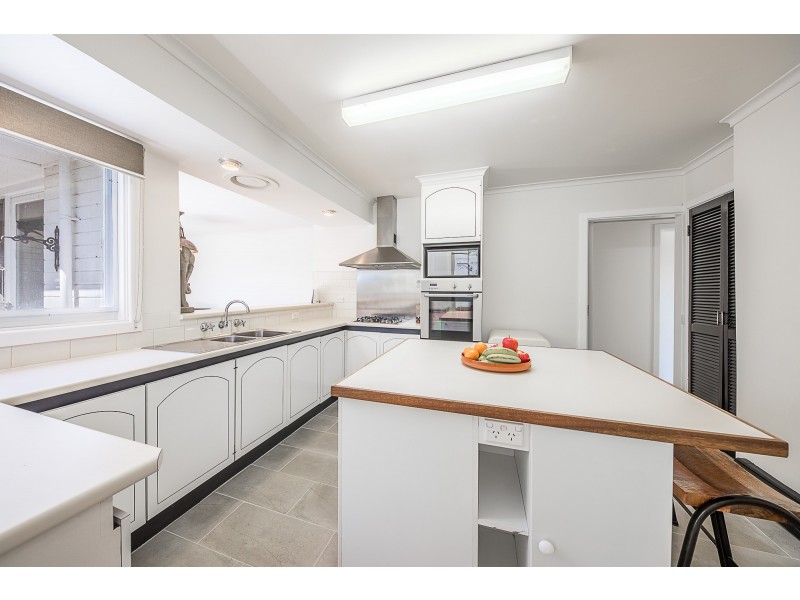 1 Turanga Road,, Gisborne VIC 3437