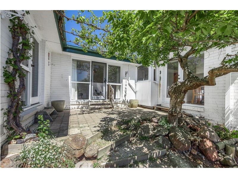 1 Turanga Road,, Gisborne VIC 3437