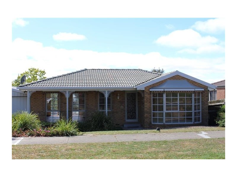 6 Baradine Court, Sunbury VIC 3429