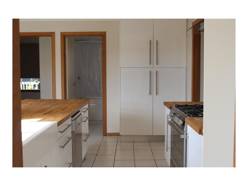 6 Baradine Court, Sunbury VIC 3429