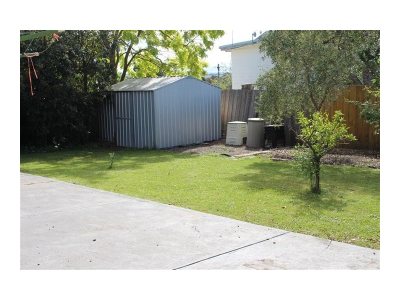 6 Baradine Court, Sunbury VIC 3429