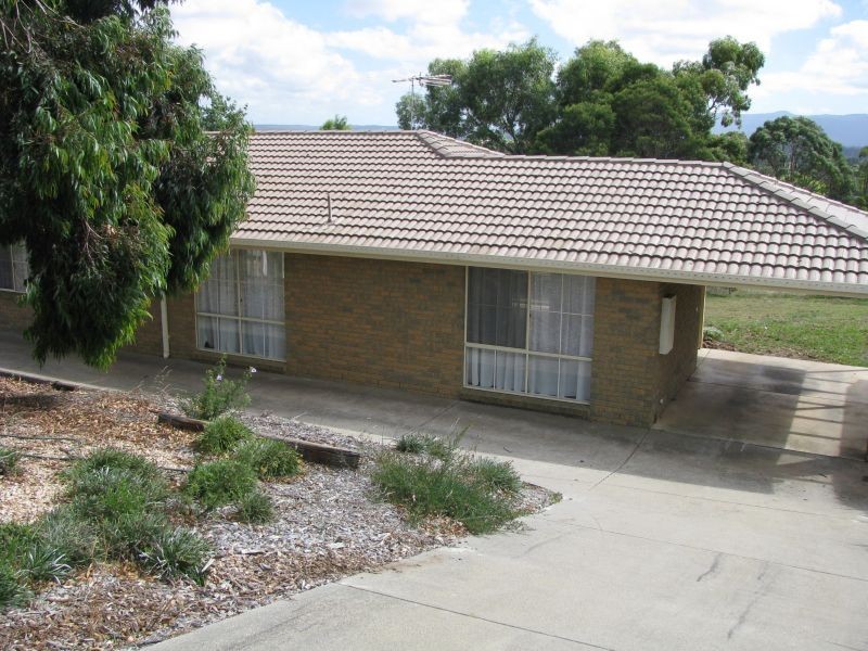 4  Wyralla Crescent, Gisborne VIC 3437
