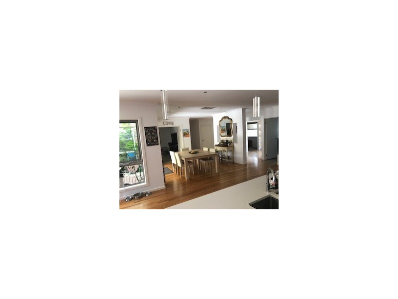 10 Green Gully Close, Gisborne VIC 3437