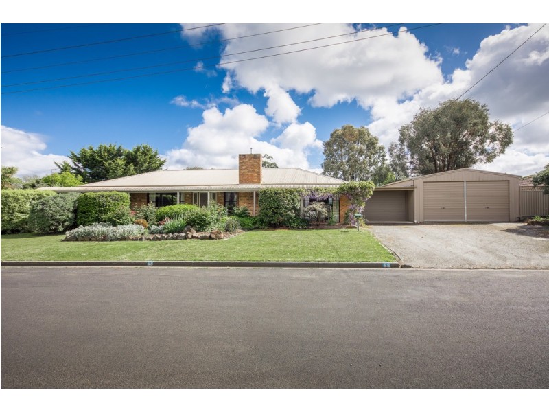 68 Fersfield Road, Gisborne VIC 3437