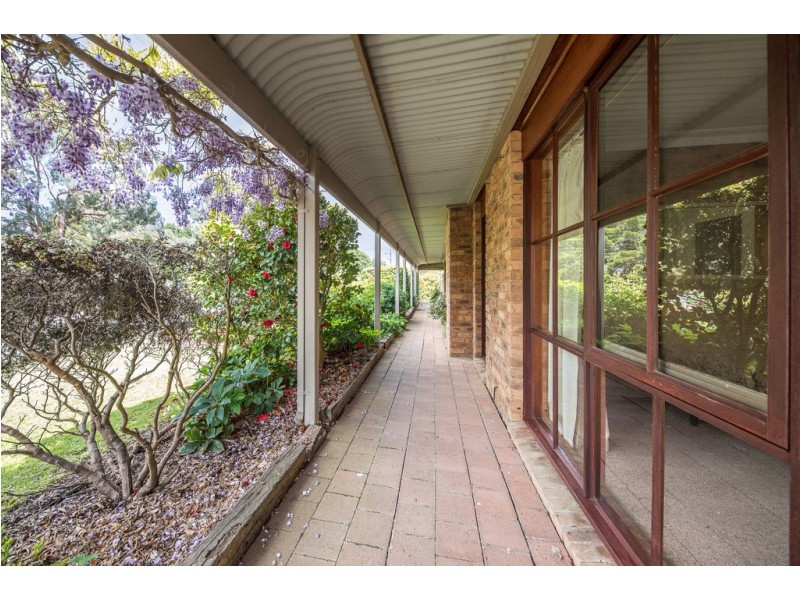 68 Fersfield Road, Gisborne VIC 3437