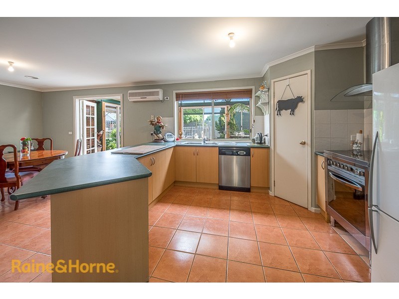 11 Landscape Close, Gisborne VIC 3437