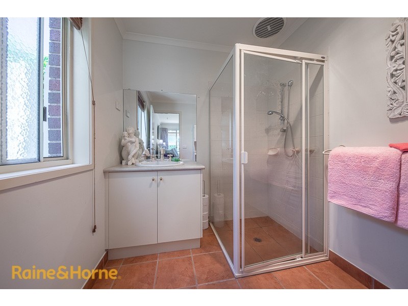 11 Landscape Close, Gisborne VIC 3437