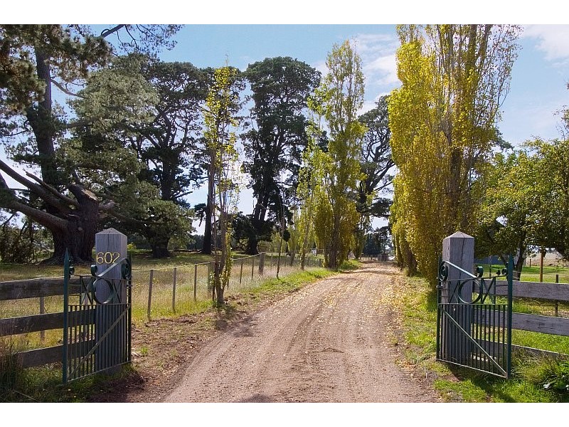 602 Couangalt Road, Gisborne South VIC 3437