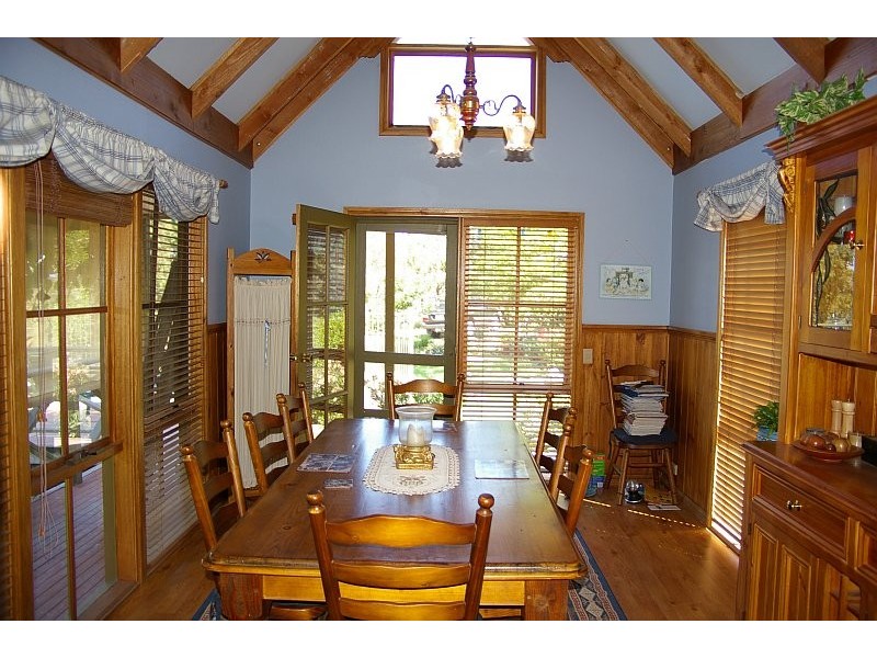 117 Mt. Robertson Rd, Gisborne VIC 3437