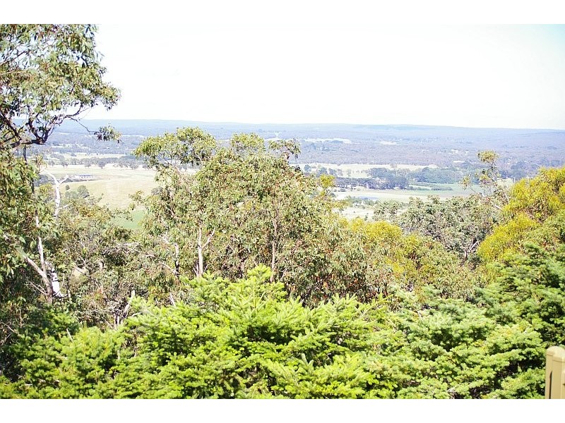 117 Mt. Robertson Rd, Gisborne VIC 3437