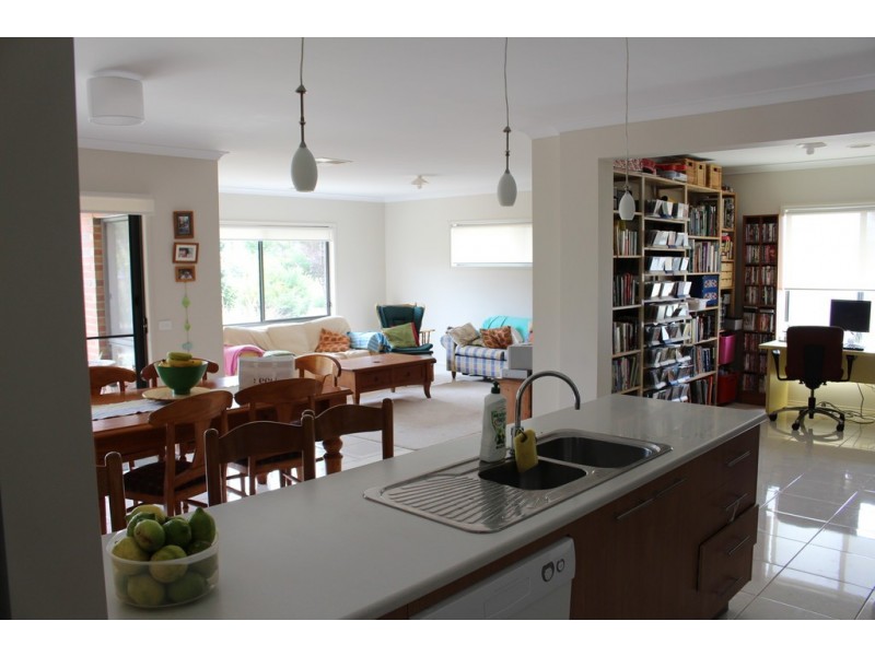 7 Boyd Court, Romsey VIC 3434