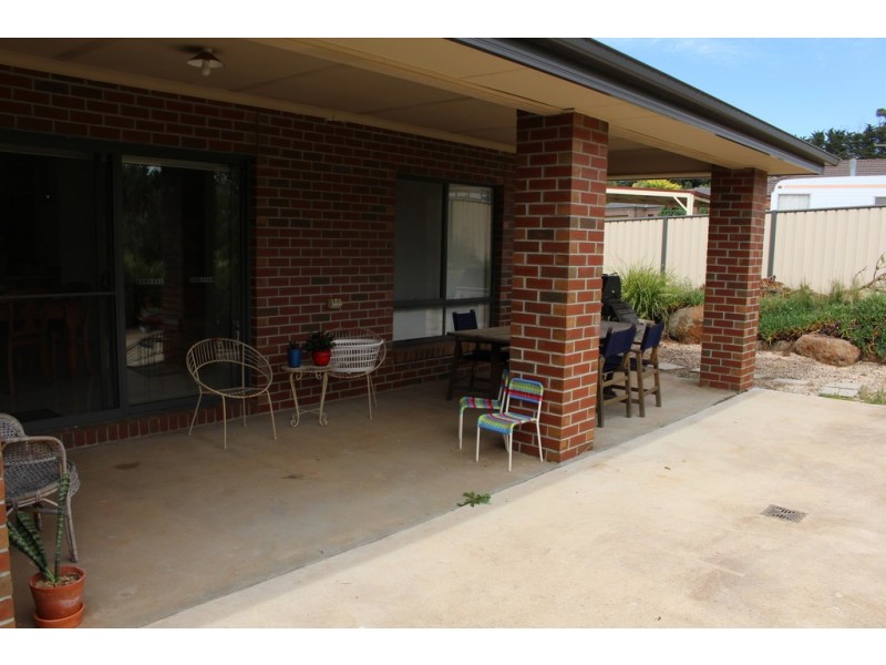 7 Boyd Court, Romsey VIC 3434