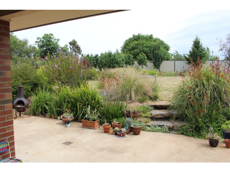7 Boyd Court, Romsey VIC 3434