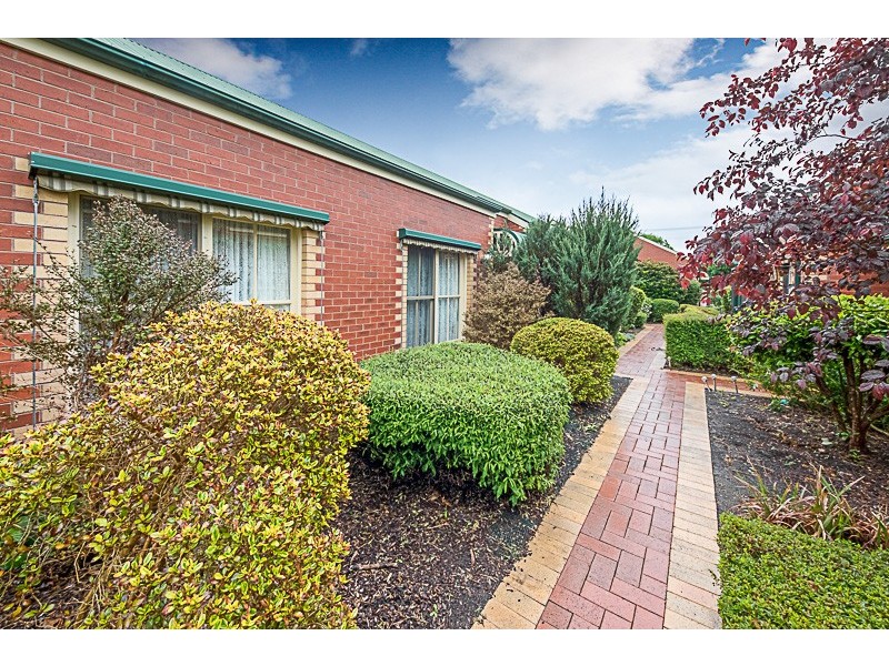 Unit 10/3 Hamilton Street, Gisborne VIC 3437