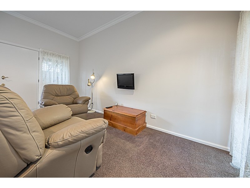 Unit 10/3 Hamilton Street, Gisborne VIC 3437