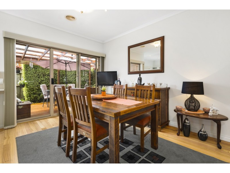 Unit 2, 15-17 Rodney Street, Gisborne VIC 3437