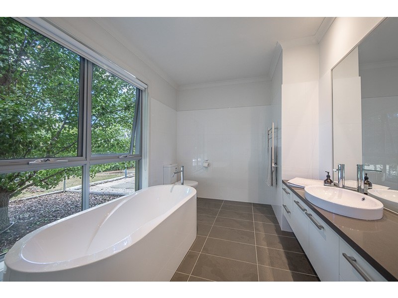 47 Willowbank Road, Gisborne VIC 3437