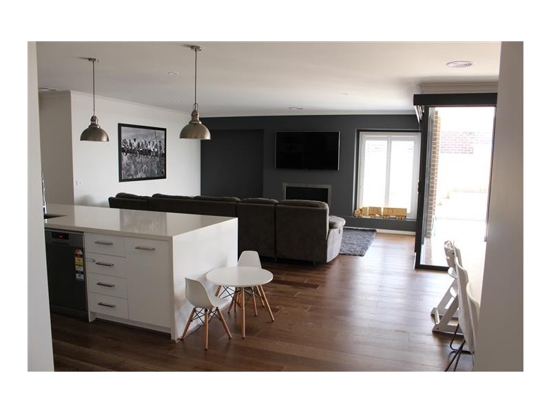 17 Buckland Boulevard, Gisborne VIC 3437