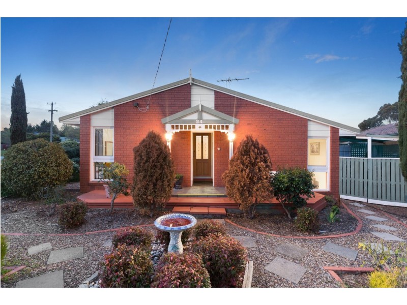 24 Melvins Road, Riddells Creek VIC 3431