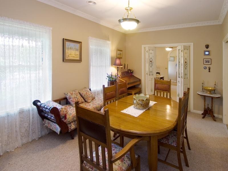 26 Lansdowne St, Macedon VIC 3440