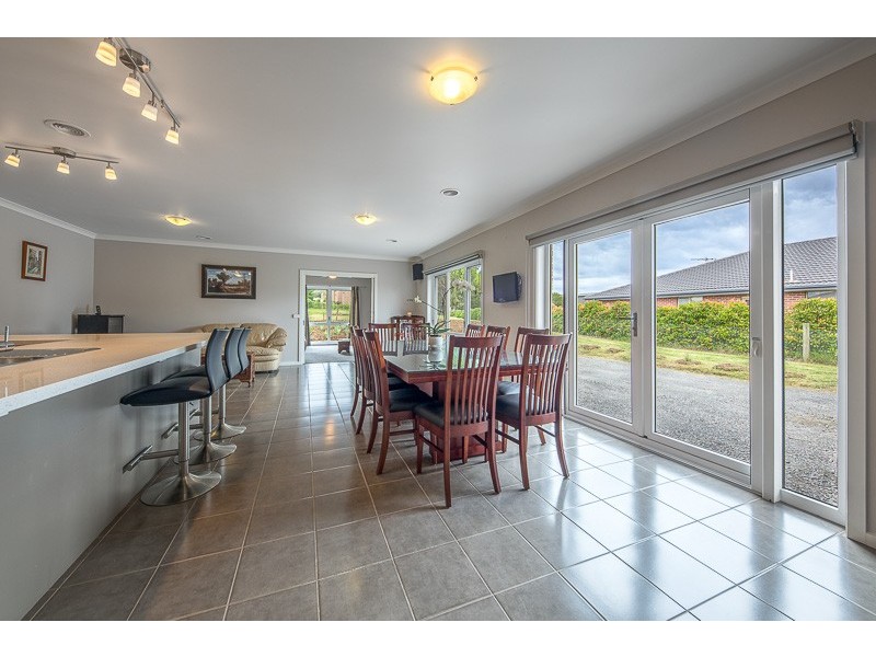 107 Willowbank Road, Gisborne VIC 3437