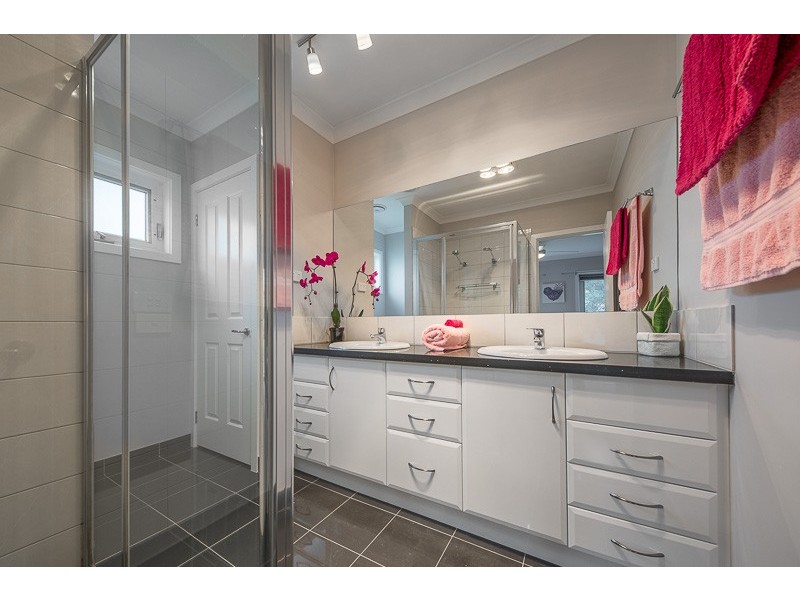 107 Willowbank Road, Gisborne VIC 3437