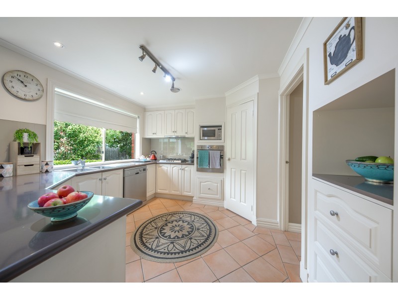 3 Arwon Court, New Gisborne VIC 3438