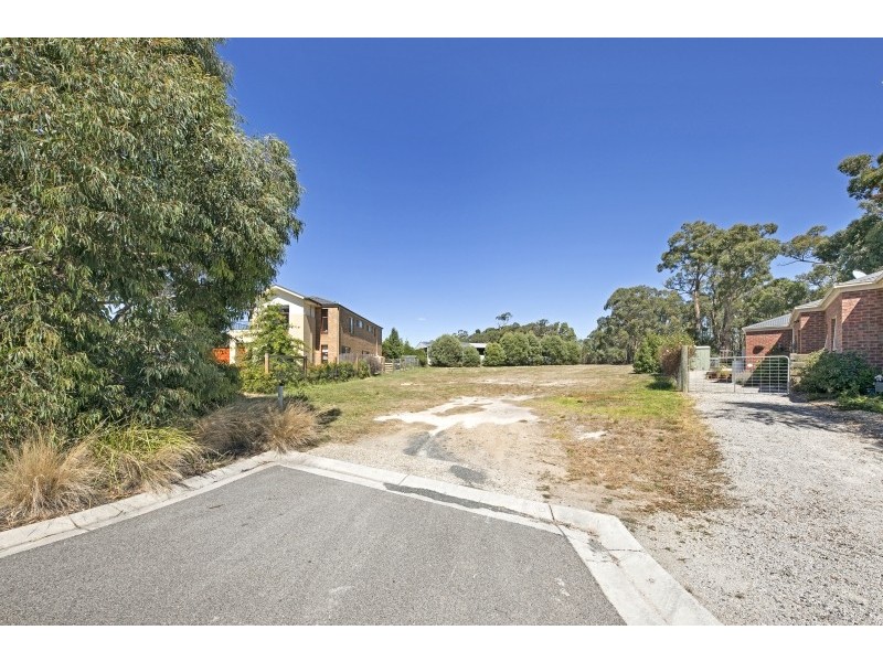 6 Leafy Retreat, Gisborne VIC 3437