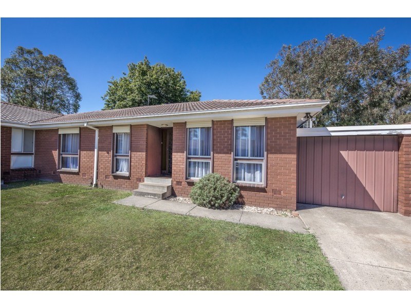 Unit 5, 54 Fersfield Road, Gisborne VIC 3437
