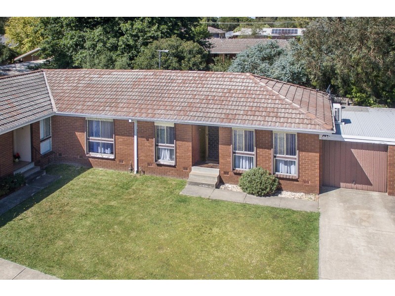 Unit 5, 54 Fersfield Road, Gisborne VIC 3437