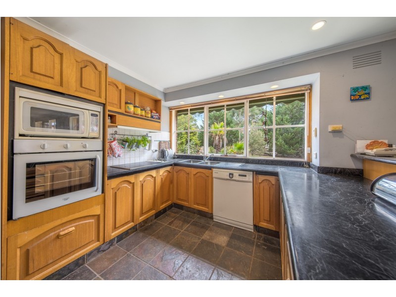 219 Hamilton Road, New Gisborne VIC 3438