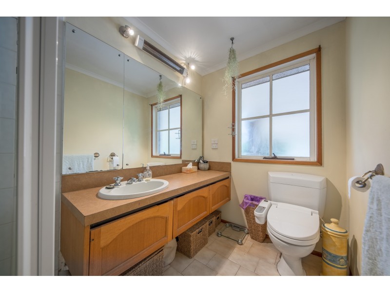 219 Hamilton Road, New Gisborne VIC 3438